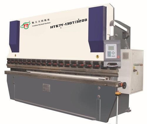 HT67Y系列數(shù)顯液壓折彎機